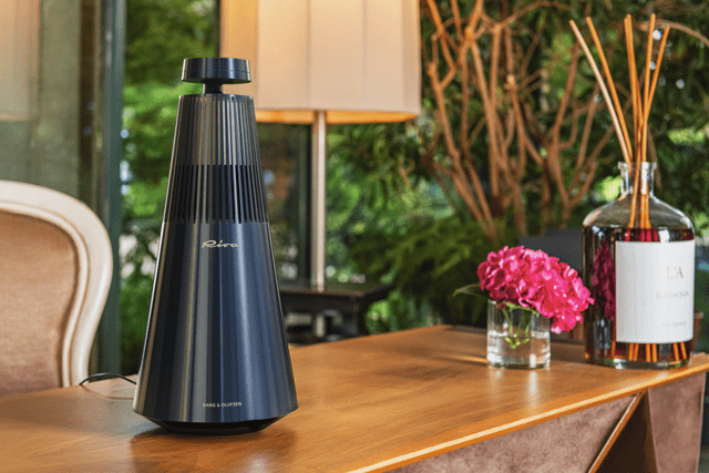 Głośnik Beosound 2 Riva Edition od RIVA i BANG & OLUFSEN