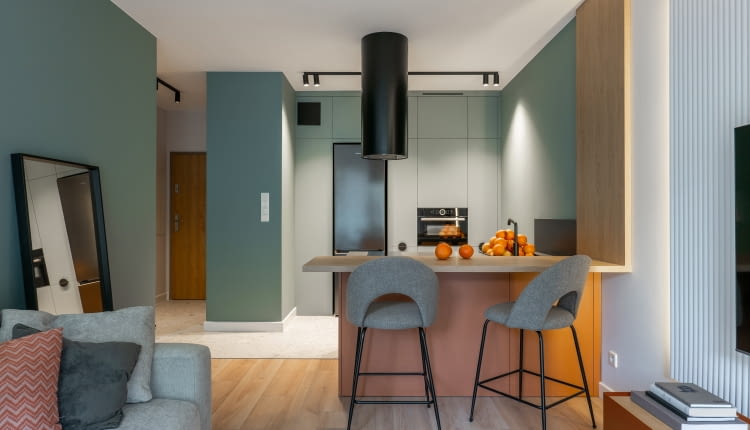 44-metrowe mieszkanie w Gdańsku pełne kolorów