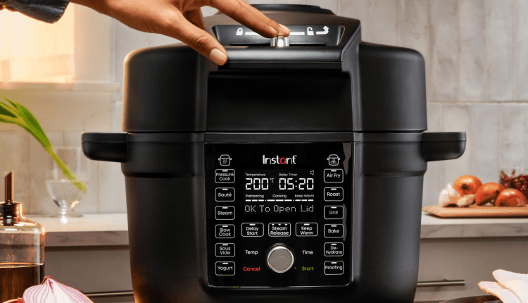 Instant Pot® Duo Crisp Ultimate Lid – multicooker i frytkownica powietrzna w jednym