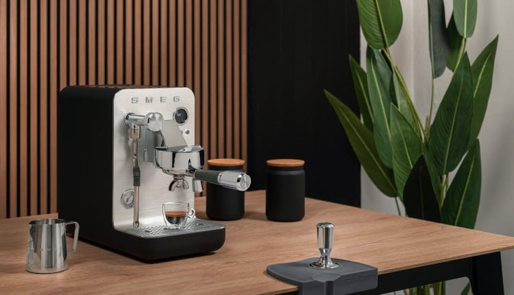 Ekspres kolbowy Smeg