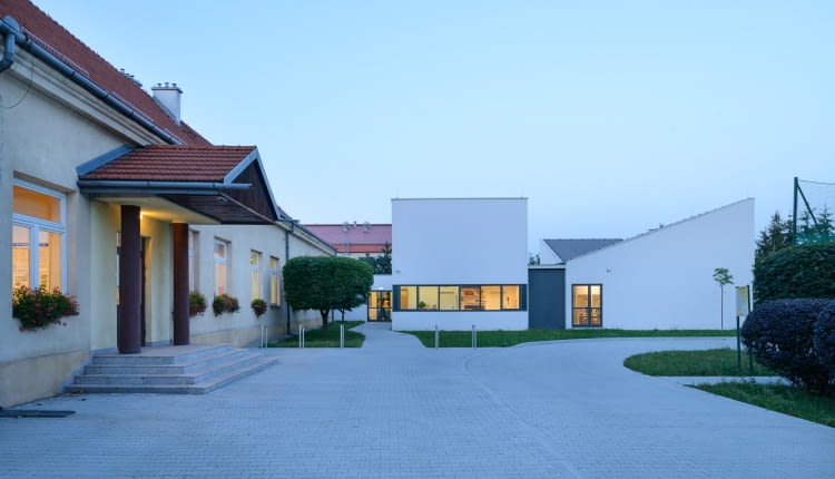 Przedszkole samorządowe w konstrukcji modułowej. Projekt: Maciej Franta, Opracowanie: Paulina Kiolbasa