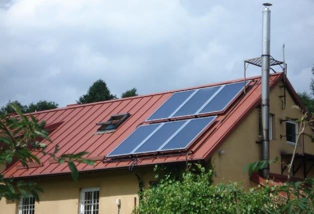 dach, kolektory słoneczne