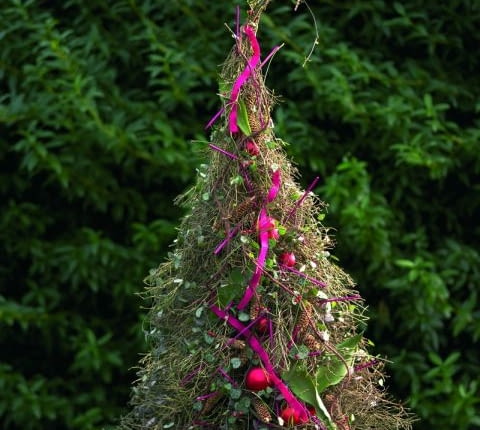 Nietypowa miniaturowa choinka