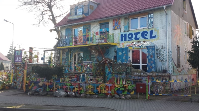 Hotel Republika Wyobraźni w Mirosławcu Hotel Republika Wyobraźni w Mirosławcu