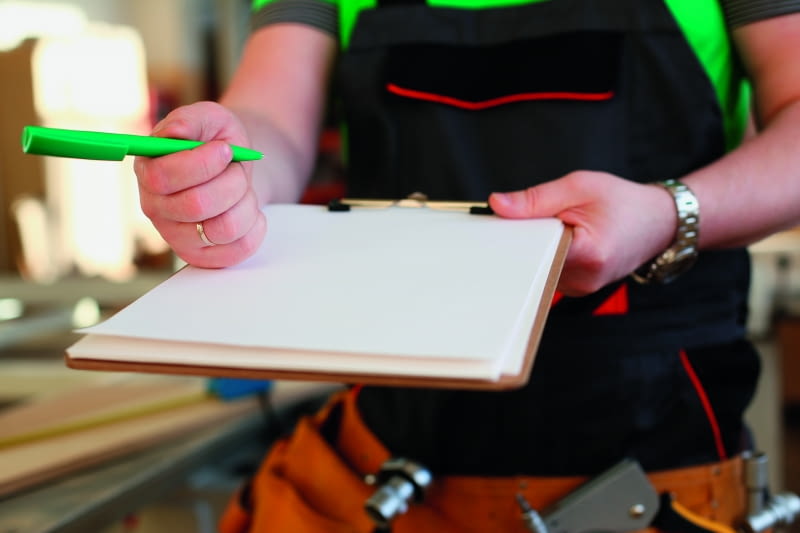 Buduj i remontuj tylko z umową