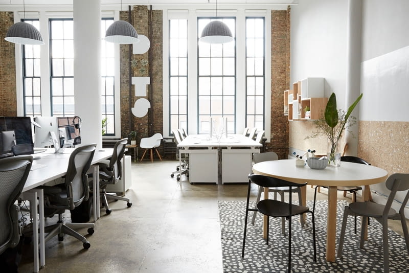 Biuro Game Design Studio na Manhattanie w niczym nie przypomina korporacyjnych przestrzeni. biuro, skandynawski loft, mieszkanie, jak urządzić biuro, oryginalne biuro, ciekawe biuro