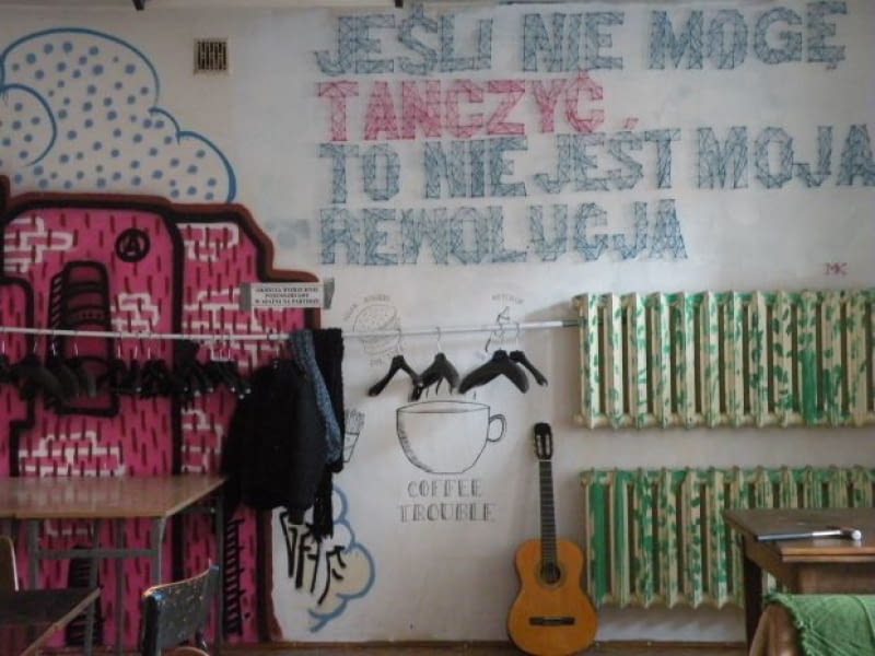 'Kolektyw Przychodnia zdeklarował, że sformalizuje się jedynie wtedy, gdy miasto powoła Okrągły Stół Mieszkaniowy' - mówi Maja Karina Rozbicka z kolektywu Przycho 'Kolektyw Przychodnia zdeklarował, że sformalizuje się jedynie wtedy, gdy miasto powoła Okrągły Stół Mieszkaniowy' - mówi Maja Karina Rozbicka z kolektywu Przycho
