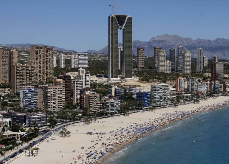 Wieżowiec In Tempo w Benidorm w Hiszpanii. Wieżowiec In Tempo w Benidorm w Hiszpanii.