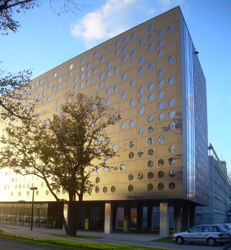 Zintegrowane Centrum Studenckie Politechniki Wrocławskiej - Manufaktura Nr 1 Zintegrowane Centrum Studenckie, manufaktura nr 1, konkurs, nagroda, mies van der rohe award