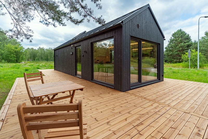 MyCabin oferuje szybszą i wygodniejszą alternatywę dla tradycyjnego budownictwa. MyCabin oferuje szybszą i wygodniejszą alternatywę dla tradycyjnego budownictwa.