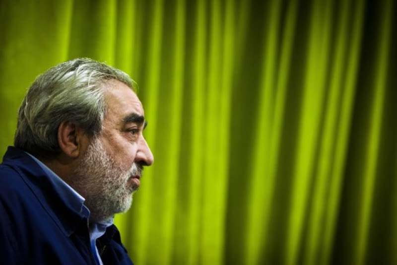 Edouardo Souto de Moura, laureat Nagrody Pritzkera 2011 Portuguese architect Eduardo Souto de Moura speaks to journalists at a hotel in Lisbon Monday night, March 28, 2011, after it was announced that he had won the 2011Pritzker Architecture Prize. Souto de Moura, 58, joins Frank Gehry, Tadao Ando and Renzo Piano in receiving the honor that's often called architecture's Nobel Prize. (AP Photo/Miguel Manso, Publico) PORTUGAL OUT