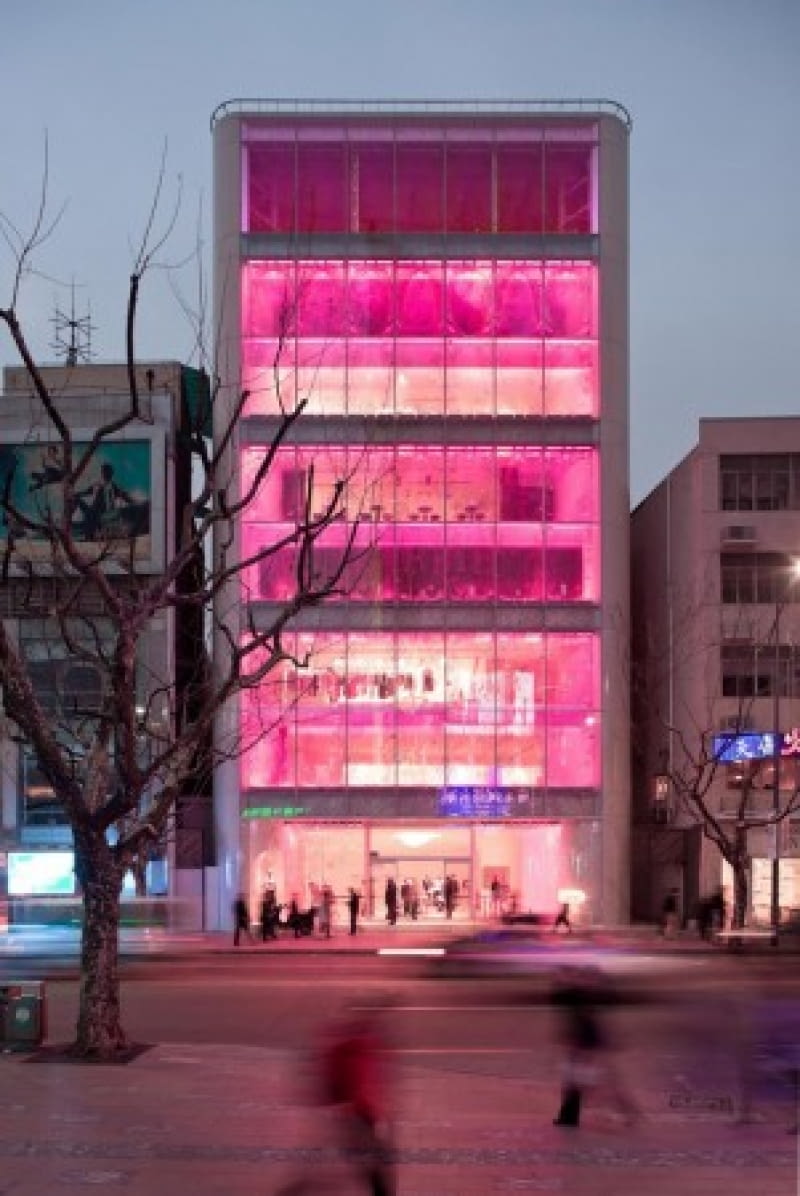Barbie Flagship Store Shanghai - różowe szaleństwo widać już z zewnątrz barbie, szanghaj