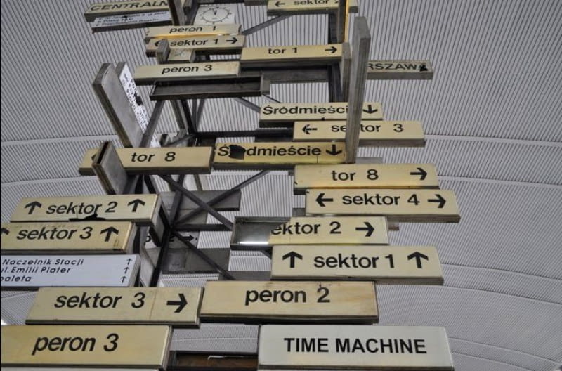 "Time Machine" na Dworcu Centralnym "Time Machine" na Dworcu Centralnym