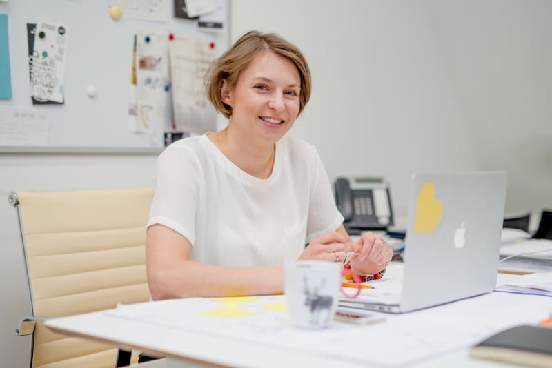 Ewa Voelkel Krokowicz: CEO Concordia Design - centrum designu w Poznaniu. Od 2008 roku związana z obiektem Starej Drukarni w Poznaniu, w którym w 2011 roku, po długim procesie rewitalizacji, powstała Concordia Design. Ewa Voelkel Krokowicz