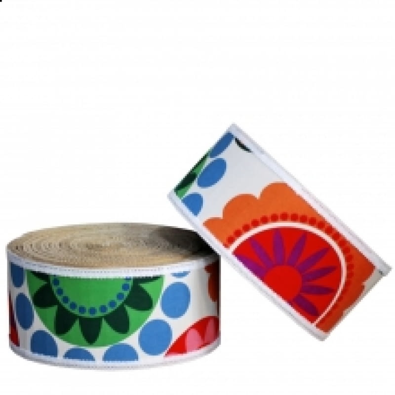 Ekologiczny i recyclingowy pomysł na umeblowanie mieszkania - meble z tektury falistej. <BR /> MEBLE Z TEKTURY. Ekologiczna pufa polskiej marki Kartooni. Dzięki użyciu twardego kartonu pufa jest lekka i wytrzymała. Swoim kształtem i mobilnością znakomicie pobudza dziecięcą wyobraźnię, a żywymi kolorami wprawia w dobry nastrój zarówno domowników, jak i gości. 120 zł, ecomateria.pl