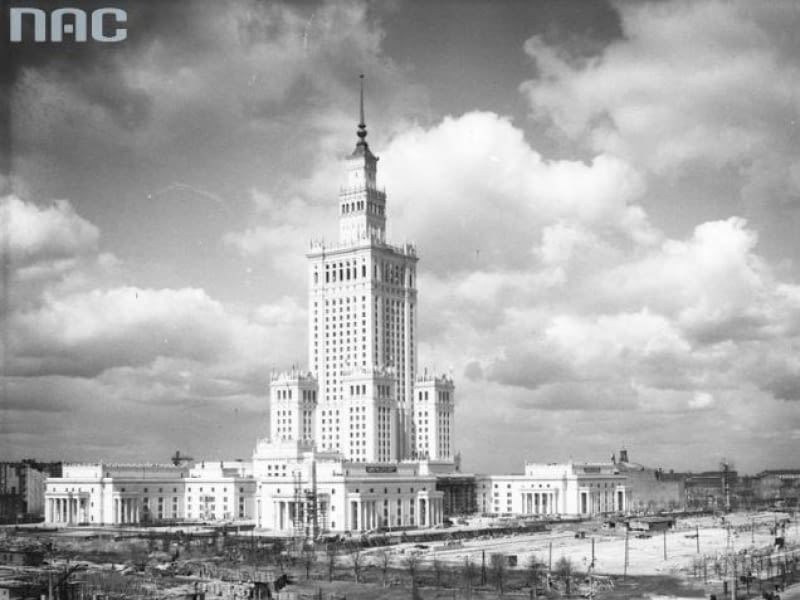 Pałac Kultury i Nauki w 1955 roku Pałac Kultury i Nauki w 1955 roku