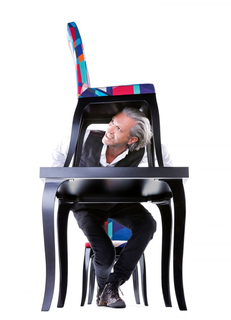 QeeBoo krzesło B.B. proj. Marcel Wanders QeeBoo młoda, włoska marka, której rzeczy zaskakują. Projektują dla niej najwięksi