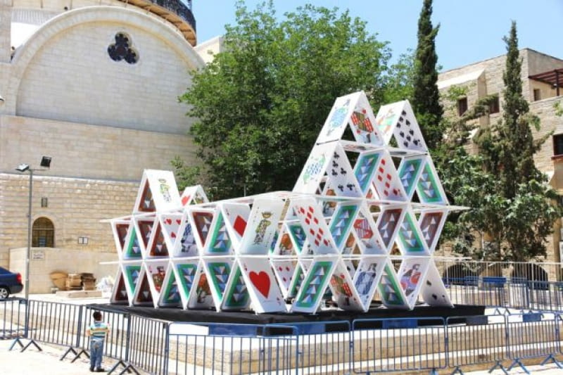 Prawdziwy "House of cards" w Jerozolimie instalacje, sztuka, Jerozolima,