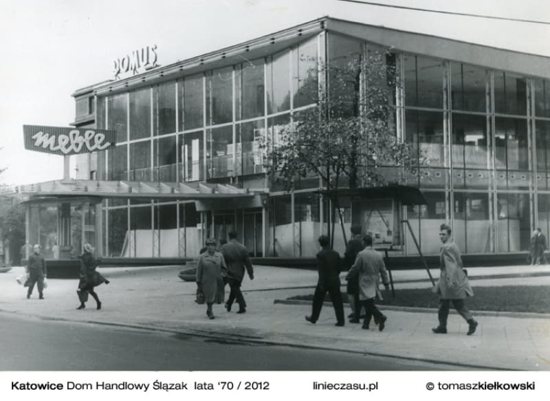 DH Ślązak w Katowicach, lata 70. Projekt Linie Czasu, prezentujący zdjęcia architektury dawniej i dziś DH Ślązak w Katowicach, lata 70. modernizm