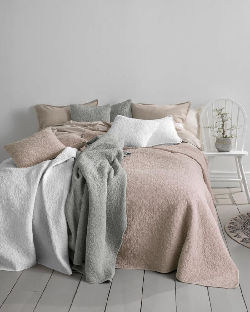 Oferta do wnętrz sklepu Halens Oferta do wnętrz sklepu Halens