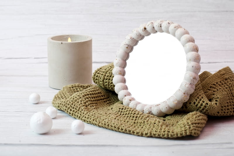 Zrób to sam: ozdabiamy lustro