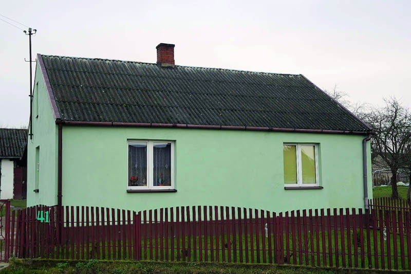 Domków z eternitem wciąż pełno od Bałtyku po Tatry - wymiana ich pokrycia będzie korzystna dla zdrowia mieszkańców i doda urody budynkom Domków z eternitem wciąż pełno od Bałtyku po Tatry - wymiana ich pokrycia będzie korzystna dla zdrowia mieszkańców i doda urody budynkom