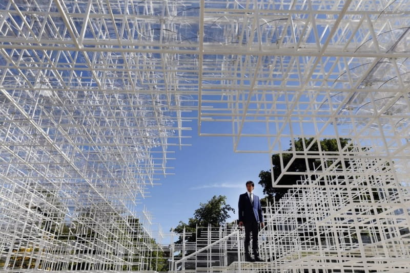 Pawilon przy Serpentine Gallery w Londynie 2013, proj Sou Fujimoto Pawilon przy Serpentine Gallery w Londynie 2013, proj Sou Fujimoto
