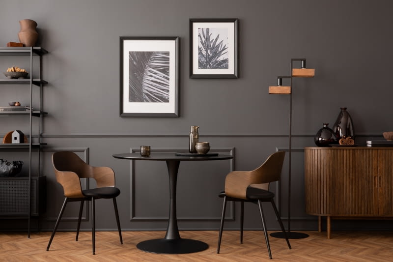 Czarne ściany - pomysły na aranżację