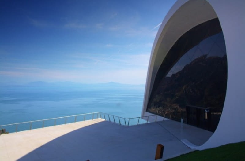 Audytorium w Ravello. Proj. Oscar Niemeyer. Audytorium w Ravello. Proj. Oscar Niemeyer.