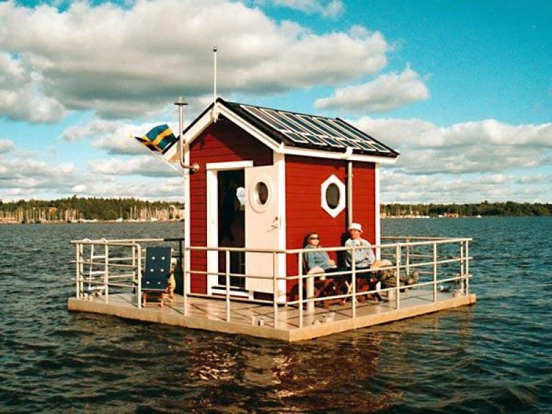 Utter Inn - domek na wodzie i pod wodą Utter Inn