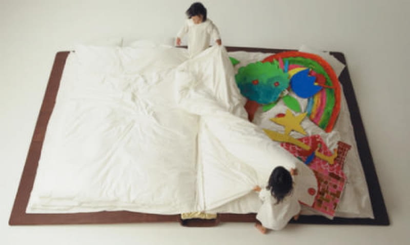 Book Bed projektu Yusuke Suzuki Yusuke Suzuki, Book Bed, łóżko dziecięce