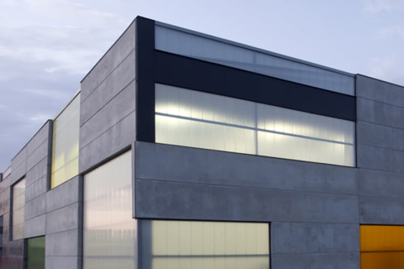 Industrialny budynek projektu Ofis Arhitekti, Skofja Loka, Słowenia ofisa arhitekti, skofja loka, architektura, industrial