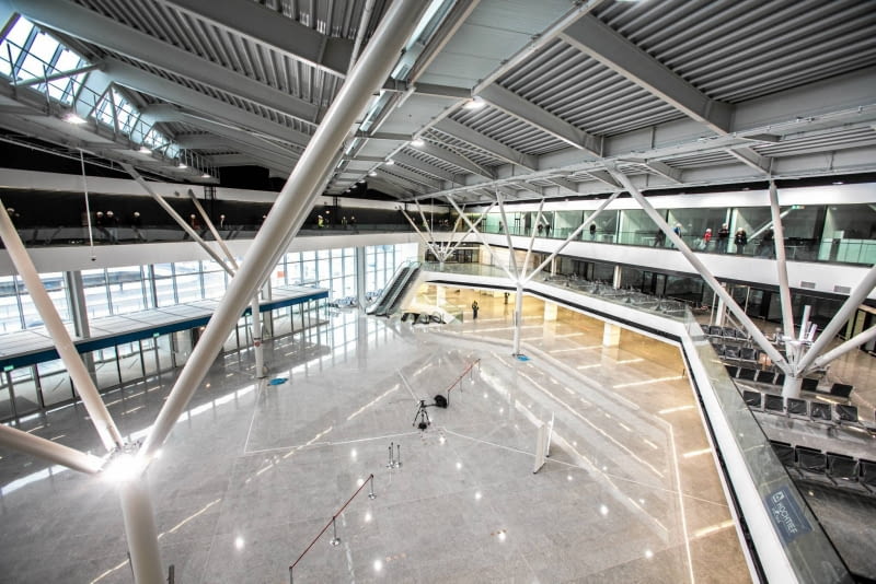 Hala odlotów w nowym terminalu na Lotnisku Chopina 29.01.2015 Warszawa , nowy terminal na Lotnisku imienia Fryderyka Chopina . Fot. Bartosz Bobkowski / Agencja Gazeta SLOWA KLUCZOWE: Lotnisko Okecie Terminal