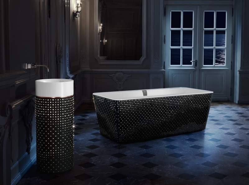 Wanna i umywalka wysadzane kryształami Swarovskiego Crystals Edition Kąpiel w kryształach Swarovskiego - luksusowa propozycja od Villeroy & Boch