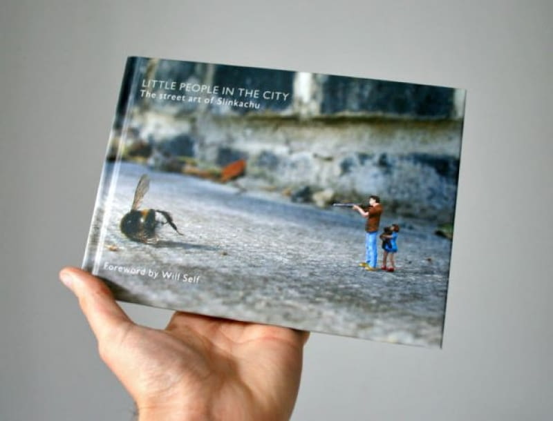 Slinkachu - Little people in the city Slinkachu - Little people in the city