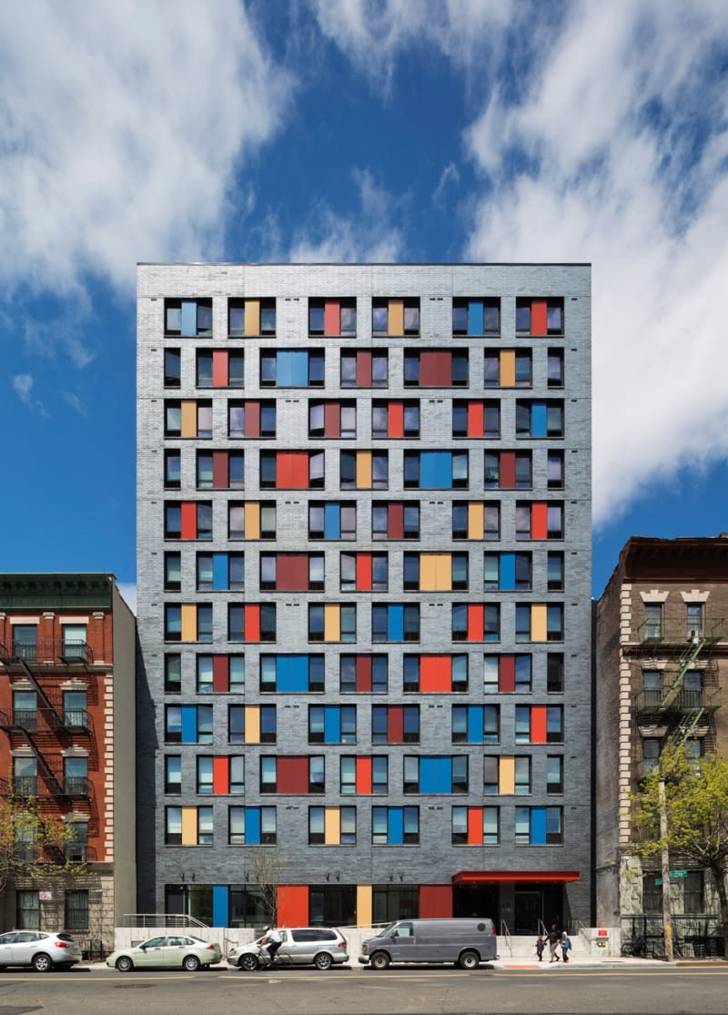 Apartamentowiec Boston Road, Alexander Gorlin Architects Apartamentowiec Boston Road, Alexander Gorlin Architects