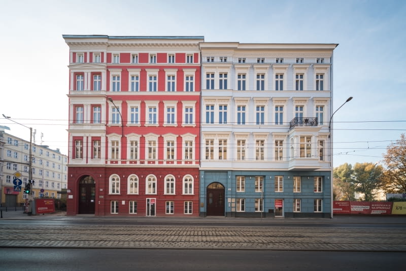 Zmodernizowane Kamienice przy ulicy Piłsudskiego we Wrocławiu Zmodernizowane Kamienice przy ulicy Piłsudskiego we Wrocławiu