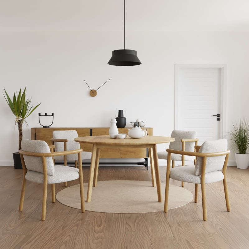 Stół z krzesłami. Stół z krzesłami.