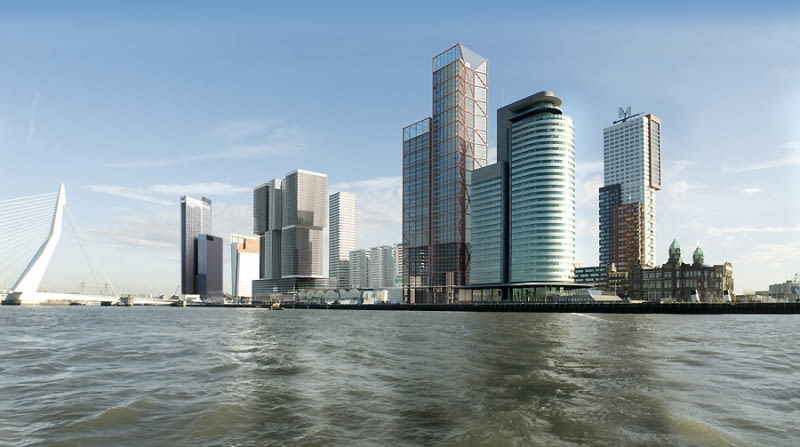 Nowoczesne nabrzeże w Rotterdamie - dzisiaj nikt nie ma już wątpliwości, czy powojenne rozwiązania były właściwe. waterfront, rotterdam, port,