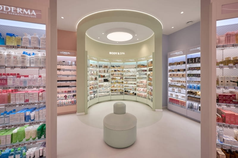 Skin & Beauty. Proj. Robert Majkut Design Skin & Beauty. Proj. Robert Majkut Design