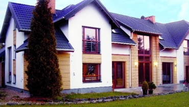 Kupując dom do modernizacji, nie przeprowadziliśmy ekspertyzy jego stanu oraz gruntu, na którym stoi. Zanadto zawierzyliśmy sprzedawcom i spotkało nas wiele problemów oraz nieplanowanych wydatków.