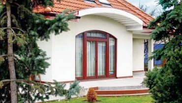 Jeśli większość płytek ceramicznych odspoiła się od podłoża, należy resztę usunąć i ułożyć nową Jeśli większość płytek ceramicznych odspoiła się od podłoża, należy resztę usunąć i ułożyć nową