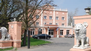 Hotel Hrabski makabryła, architektura, hotel, hotel hrabski, warszawa, polska