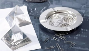 Tłum, ruch, pośpiech. To z tych powodów gwarne metropolie są często krytykowane. Ale mają też wielbicieli. To dla nich wyszukaliśmy te motywy. Chociaż wyglądają bardzo nowocześnie, weduty, czyli obrazy, freski, rysunki i ryciny przedstawiające panoramy miast bądź ich fragmenty, nie powstały w naszych czasach. 14.12.2007 WARSZAWA