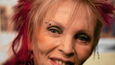 Krystyna Mazurówna - choreografka, legenda polskiego tańca 05.11.2011 KRAKOW , KRYSTYNA MAZUROWNA PODCZAS 15 . TARGOW KSIAZKI W KRAKOWIE . TARGI ODBYLY SIE W CENTRUM TARGOW W KRAKOWIE PRZY UL . CENTRALNEJ . FOT. MICHAL LEPECKI / AGENCJA GAZETA SLOWA KLUCZOWE: CZYTELNIK KSIAZKA TARGI KSIAZKI /FR/