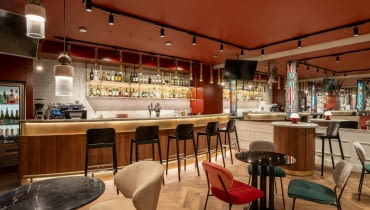 Wnętrza hotelu Mövenpick Budapest Centre - projekt pracowni Tremend