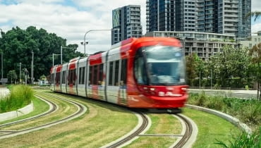 Parramatta Light Rail - zielone torowisko w Sydney Parramatta Light Rail - zielone torowisko w Sydney