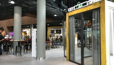 Galeria Młociny - przestrzeń restauracyjna. Strefa Hala Hutnik. Proj. Broadway Malyan Galeria Młociny, centrum handlowe