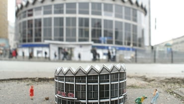 Kolekcja "Blok Wschodni" - Rotunda PKO/skrzyżowanie Alej Jerozolimskich i ulicy Marszałkowskiej; architekt: Zbigniew Karpiński; rok budowy 1960-1966 Zupagrafika, warszawskie bloki, wycinanki, rotunda, blok wschodni