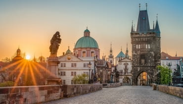 Most Karola w Pradze wpisany został w 1992 roku na listę dziedzictwa UNESCO. Most Karola w Pradze wpisany został w 1992 roku na listę dziedzictwa UNESCO.